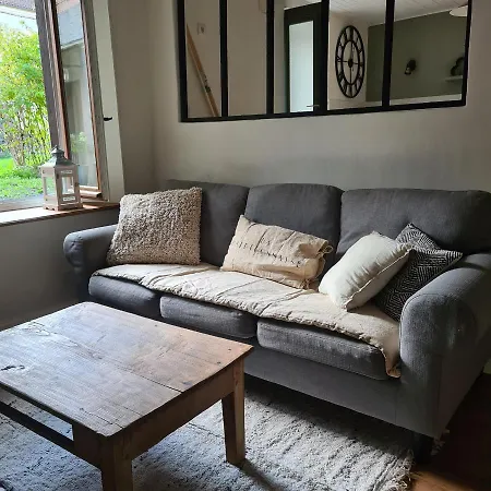 De La Châteldonnaise Casa de Férias Chateldon